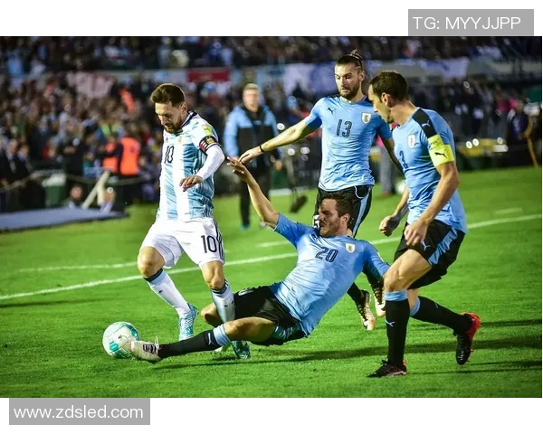 足球场上的趣味人生那些有点意思的足球明星背后的故事与魅力 足球场上的趣味人生那些有点意思的足球明星背后的故事与魅力