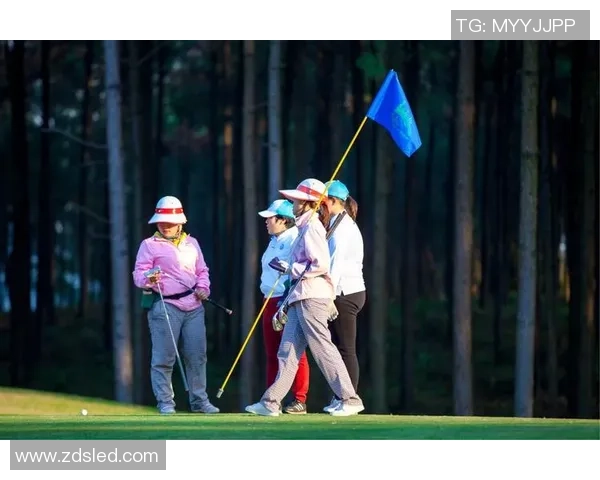 足球明星代言的酒品魅力揭秘球场外的风采与品味交融 足球明星代言的酒品魅力揭秘球场外的风采与品味交融